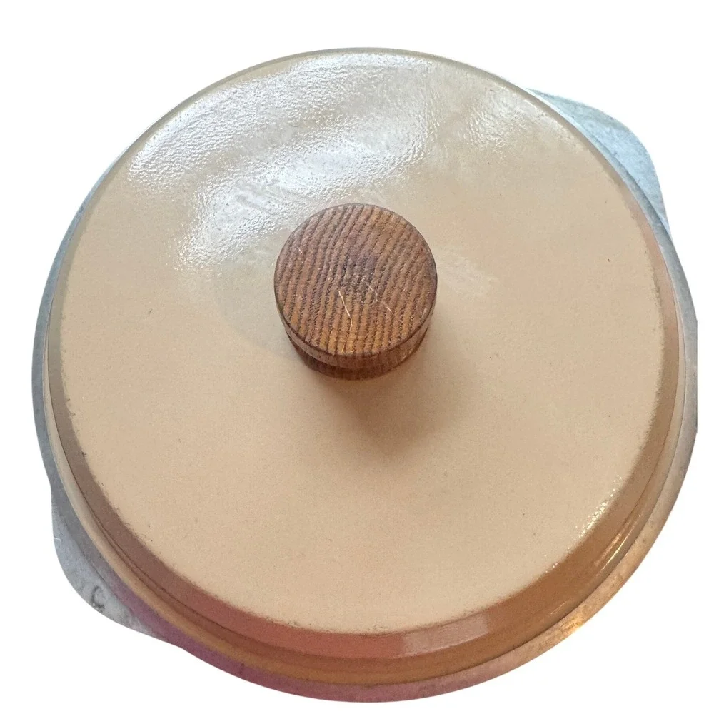 Vintage Club Cast Aluminum Dutch Oven‎ Pot with Lid Harvest Gold Tan Wood Knob
